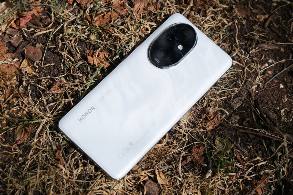 صورة HONOR 200 Pro - 1