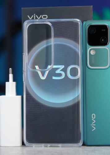 Vivo V30